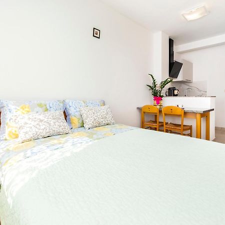 Guesthouse Santin Rovinj Extérieur photo