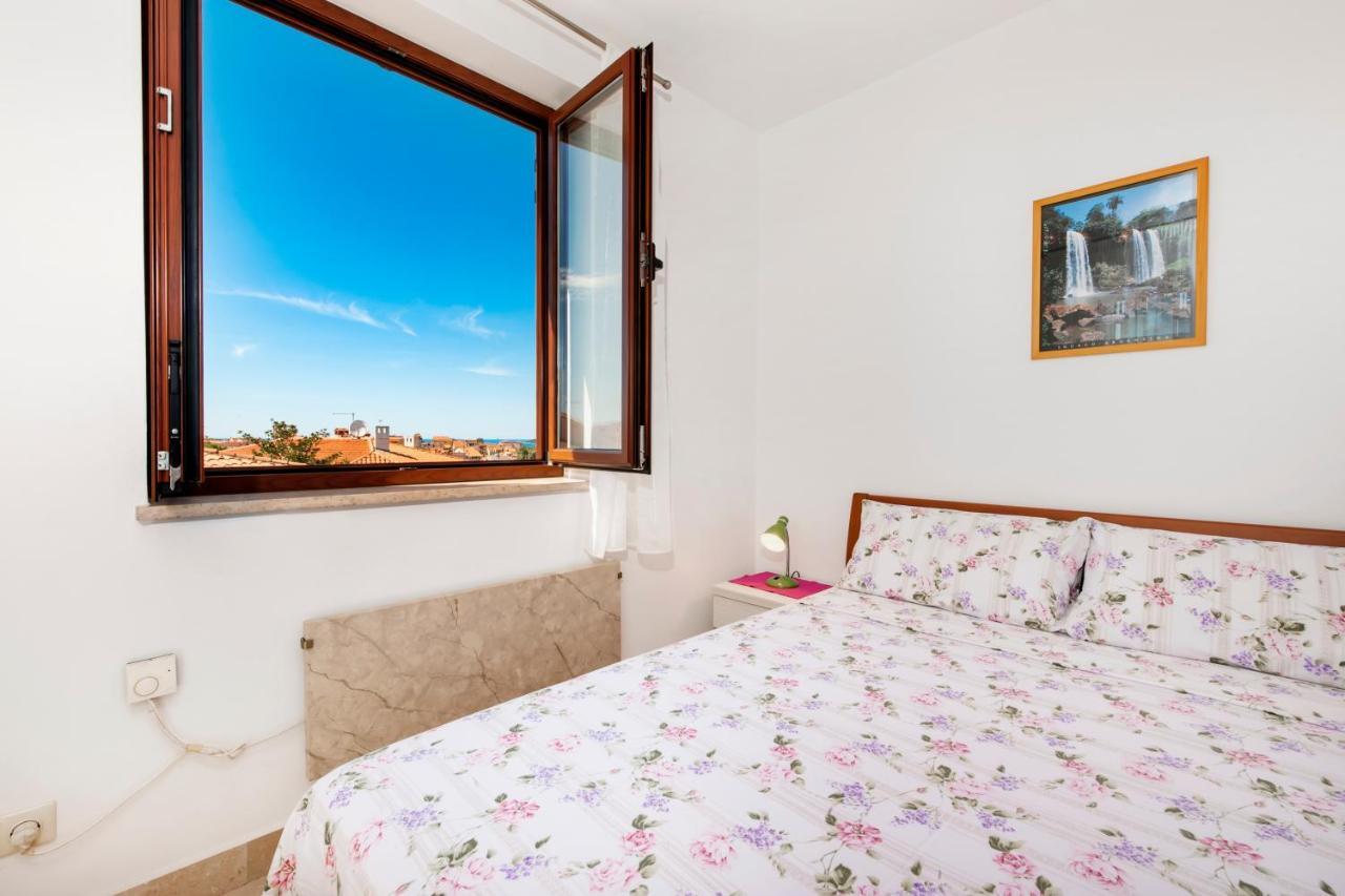 Guesthouse Santin Rovinj Extérieur photo