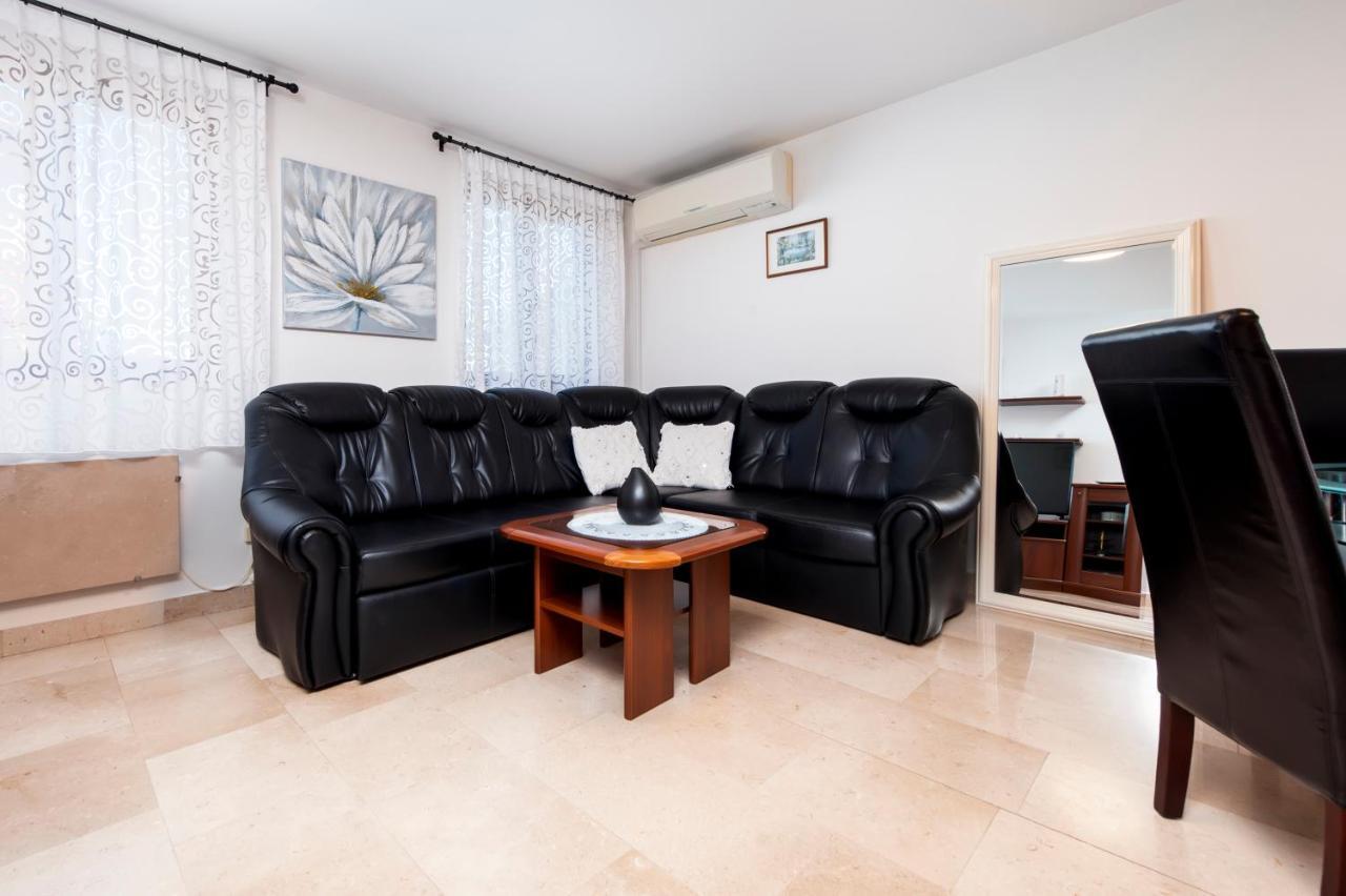 Guesthouse Santin Rovinj Extérieur photo